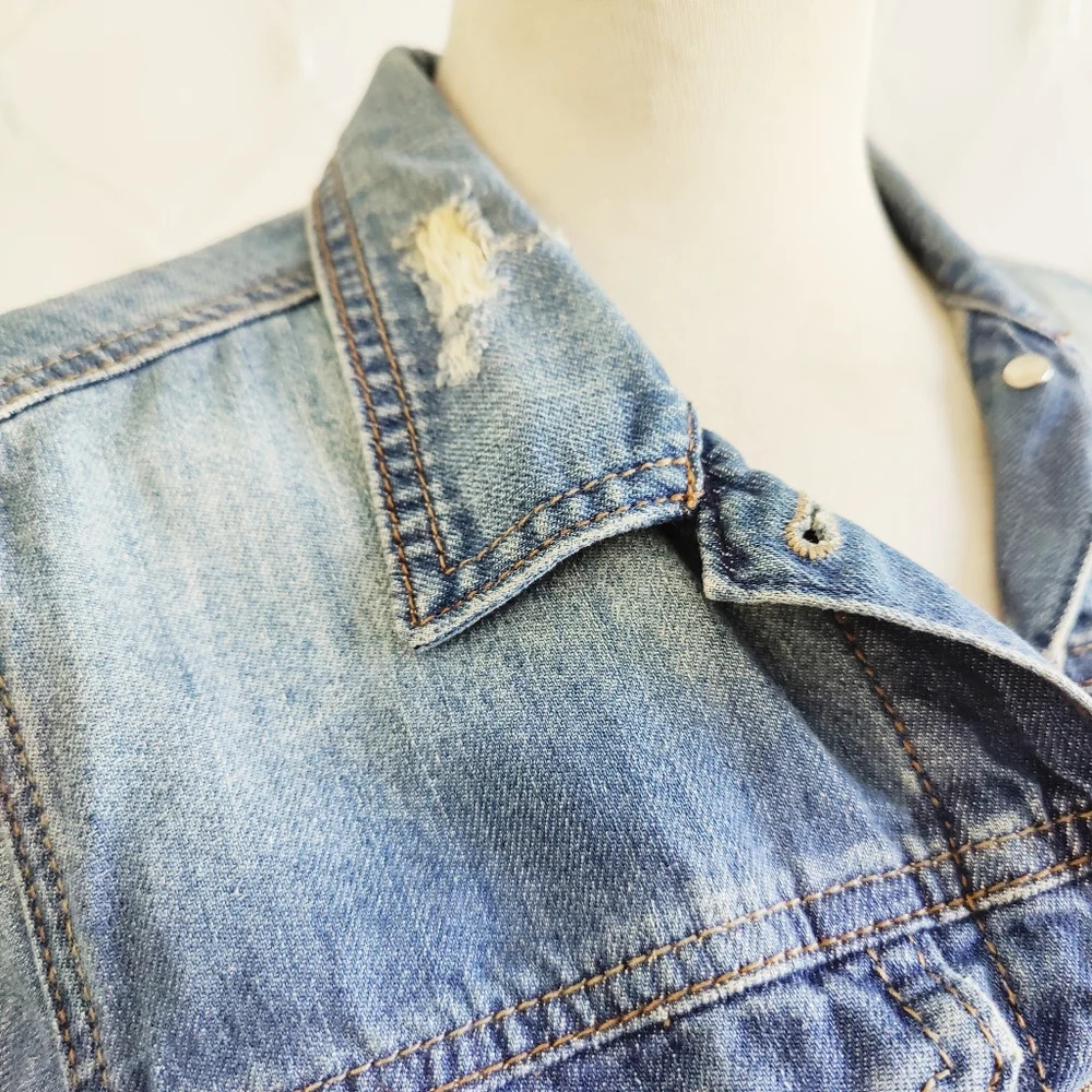 Bcbgeneration Denim Jacket / Button Down / Trendi… - image 2